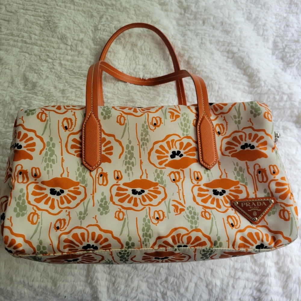 NWOB Prada Stampato Boston Bag 🌼